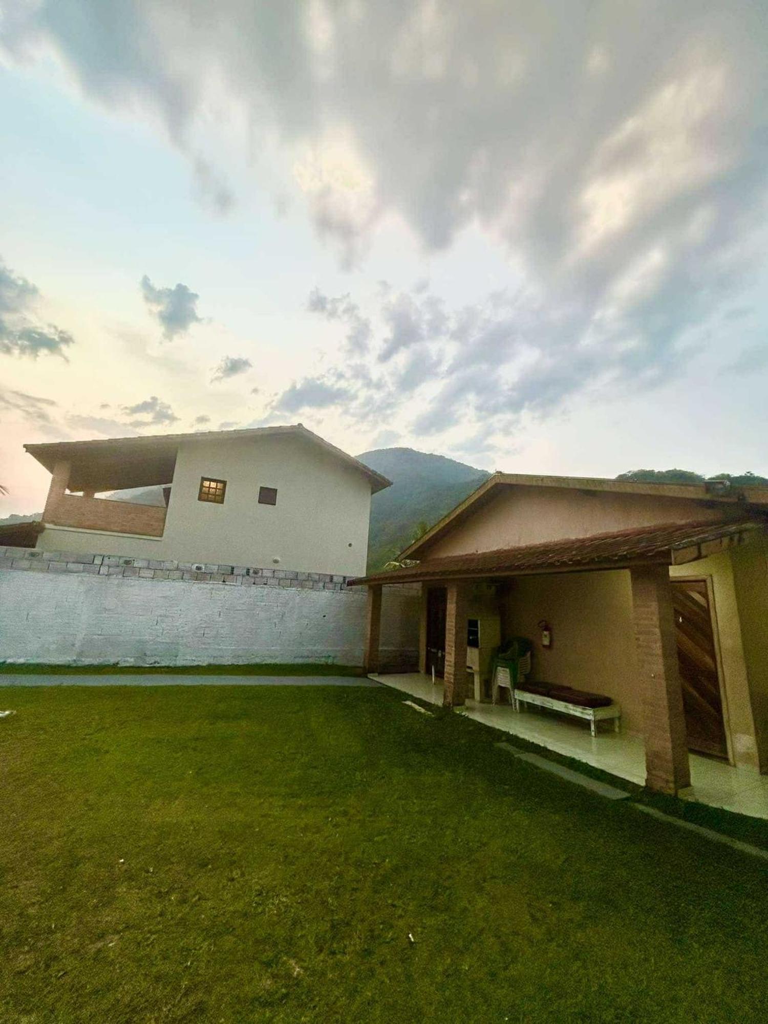 Sobrado E Casa Em Ubatuba Villa Exterior photo